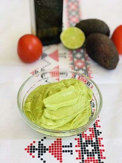Maioneză vegană de avocado
